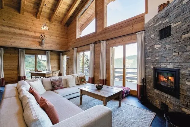 Authentic Swiss Spa Chalet Hot Tub & Sauna - Öne Çıkan Resim