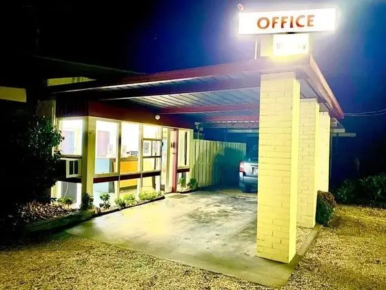 Auto Lodge Motor Inn - Lobi