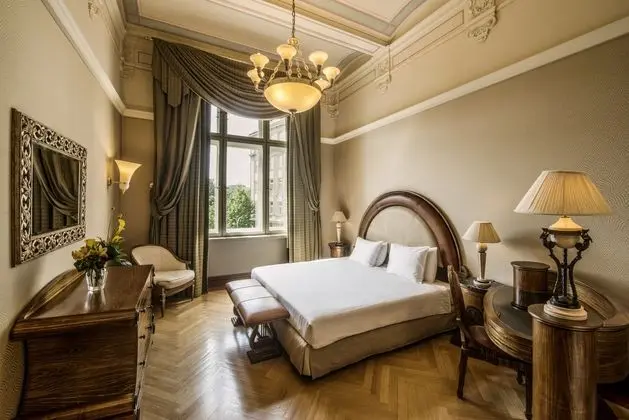 Autograph Collection Carlo IV