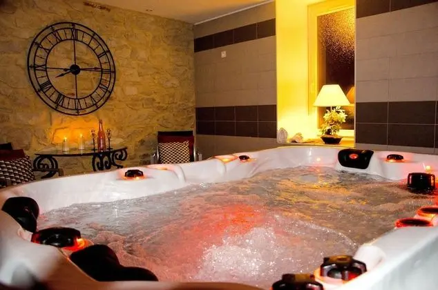 Hotel Aux Berges de l'Aveyron - Spa