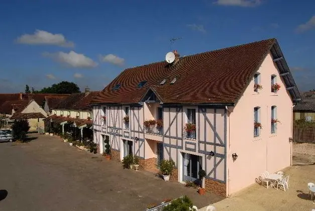 Aux Maisons, The Originals Relais