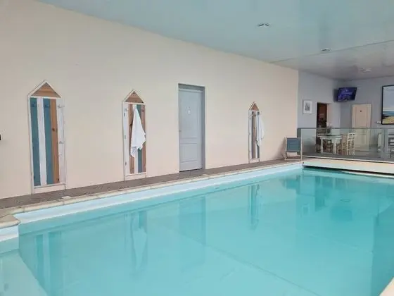 Hotel Aux Rochers de l'Ocean - Havuz