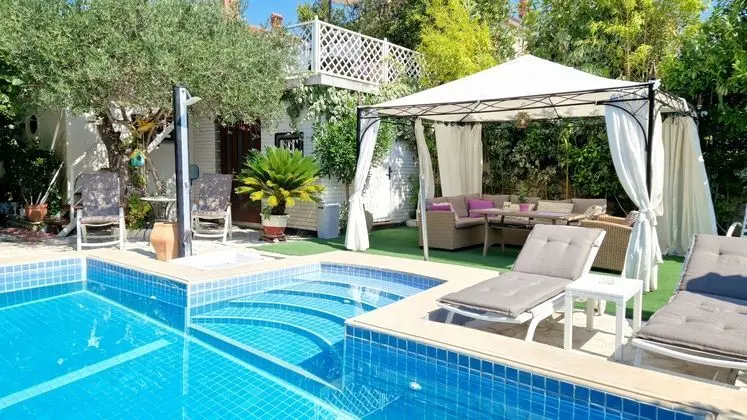 Avalena Residence - Havuz