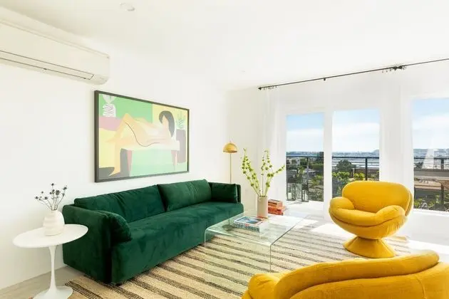 Avalon II by Avantstay Chic & Stylish San Diego Condo w/ Vibrant Interiors
