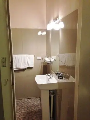 AVALON MOTEL - Banyo Tipleri
