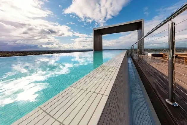 Avani Melbourne Box Hill Residences - Havuz