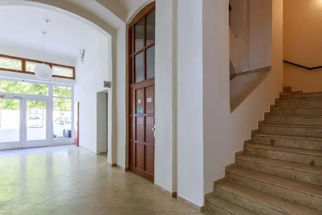 Avantgarde apartments - Lobi