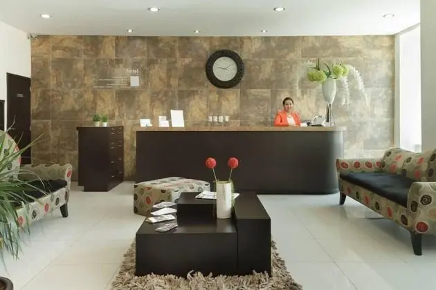 Hotel Avenida - Lobi