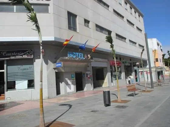 Hotel Avenida de Canarias - Dış Mekan
