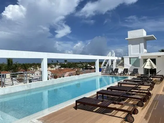 Aventura Deluxe Suites Rooftop Pool - Havuz