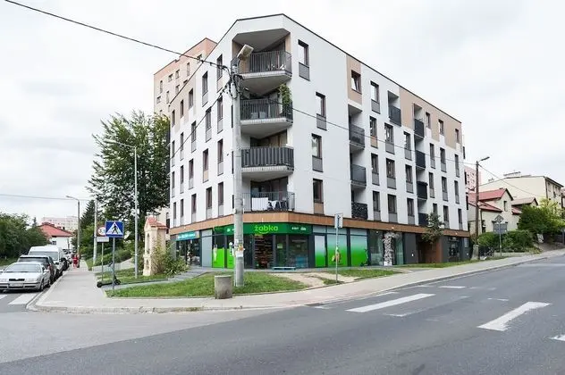 Avenue Apartment