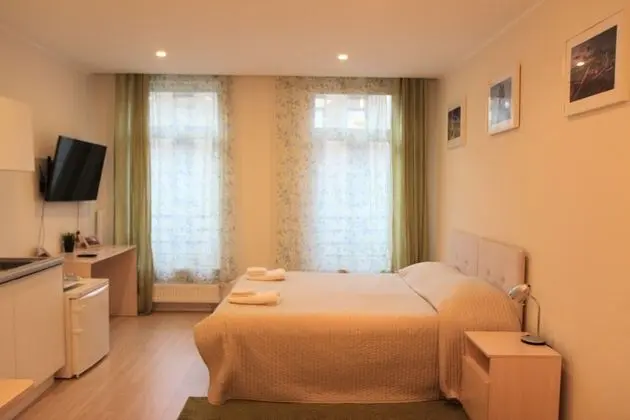 Avenue Premium