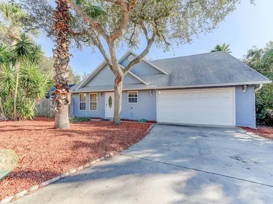 Avery's Beach Bungalow