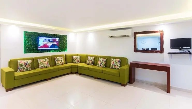Hotel Avexi Suites By Geh Suites - Lobi