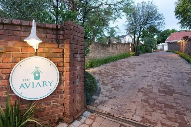 The Aviary - Dış Mekan