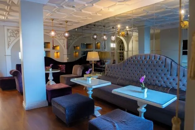 Avicenna Hotel - Lobi
