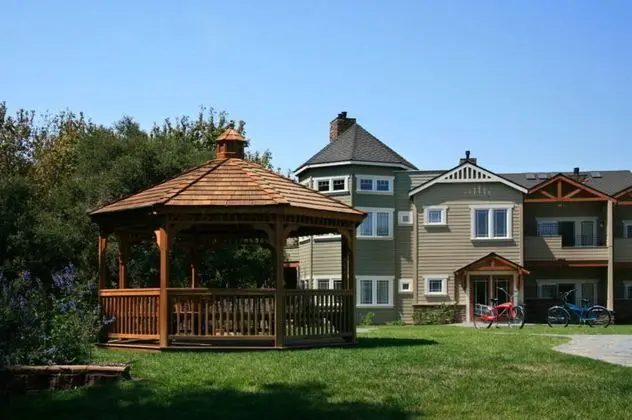 Avila Village Inn