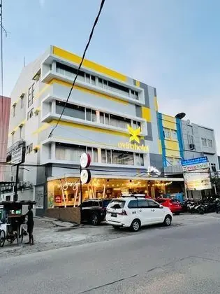 Avira Hotel Panakkukang