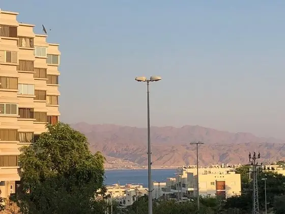 Avi's Suites - 44 Hativat Hanegev - Dış Mekan