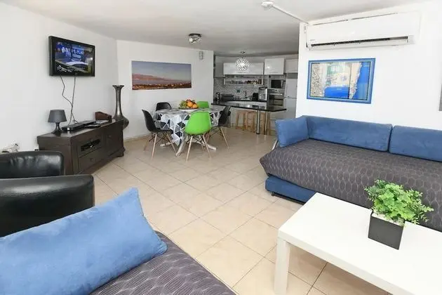 Avi's Suites - 44 Hativat Hanegev - Oda Düzeni