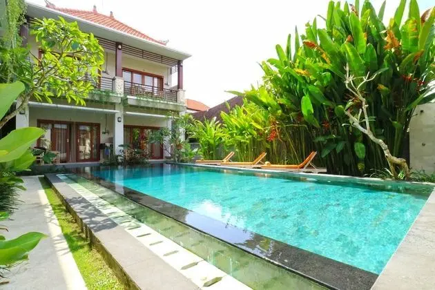 Avisaravilla and Guest House - Havuz