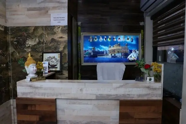 Hotel Avitaj inn