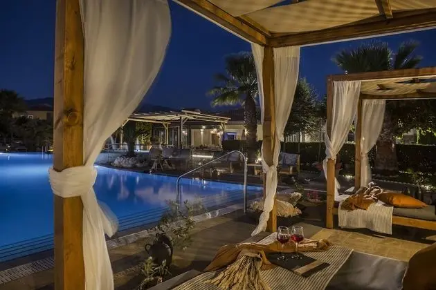 Avithos Resort Apartments Hotel - Havuz