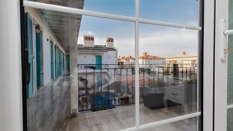 Avlu Alaçatı Butik Otel