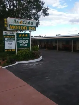 Avocado Motor Inn