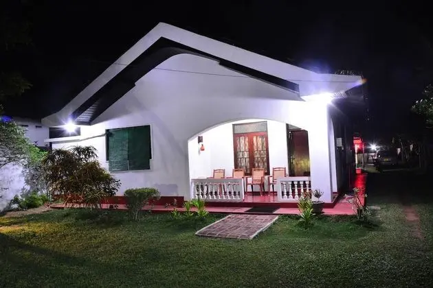 Avon Hikkaduwa Guest House