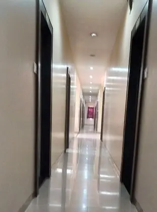 Hotel Avon International