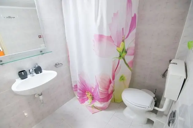Avra Comfort Rooms- Family - Banyo Tipleri