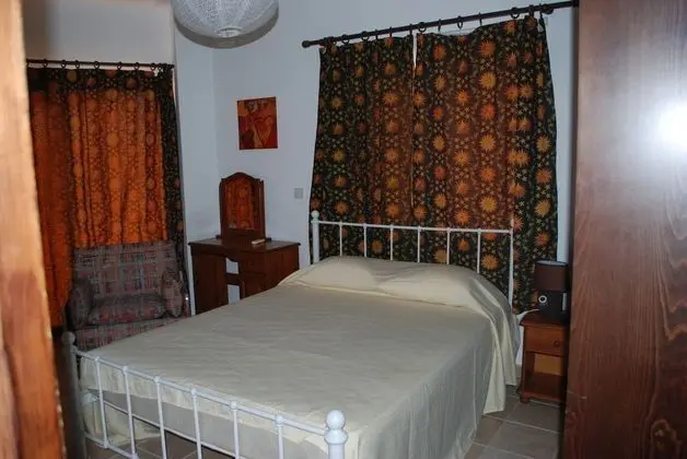 Avra Family Maisonettes