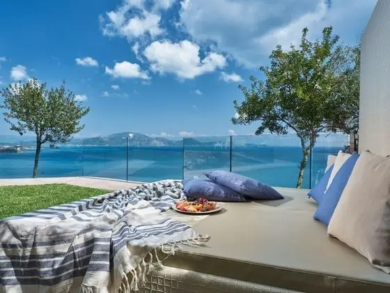 Avra Luxury Villa