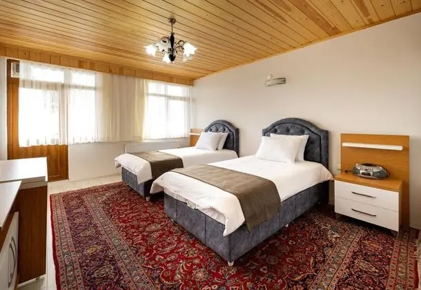 Avulot Otel