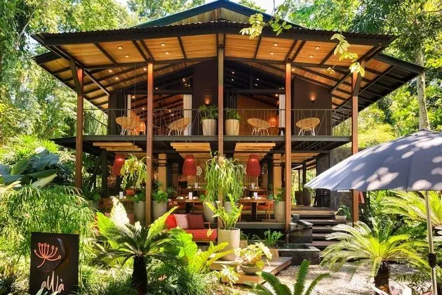 aWà Beach Hotel