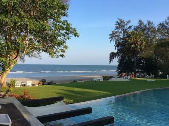 Away Baan Nub Kluen Beachfront at HuaHin - Öne Çıkan Resim