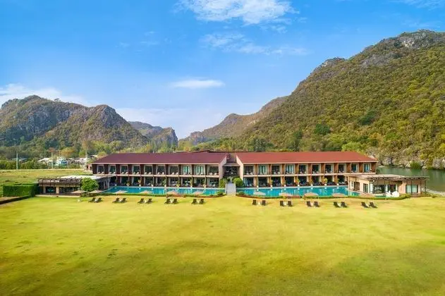 Away Pranburi Beach Resort
