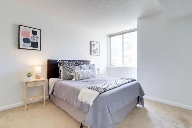 Awesome 1 Bedroom Condo at Ballston