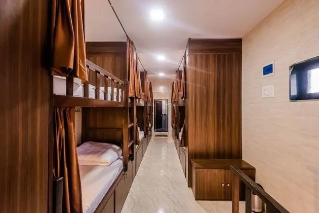 Awesome Dormitory - Havuz