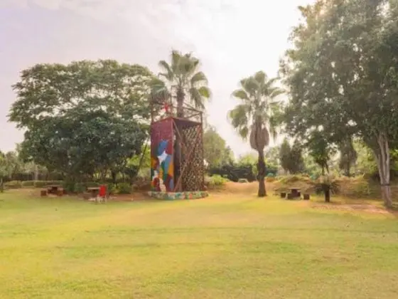 The Awesome Farms & Resorts