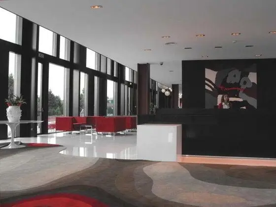 Axis Viana Business & Spa - Lobi