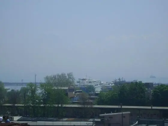 Hotel Ay