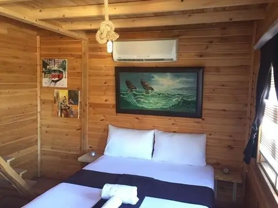 Ayanya Beach & Bistro Bungalows - Oda