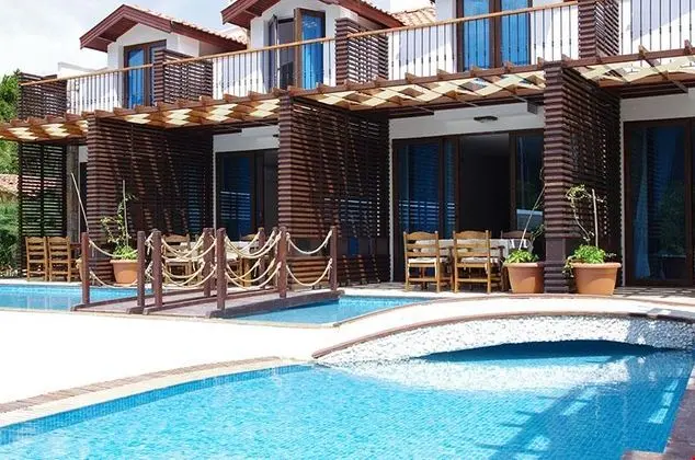 Aydos Suites