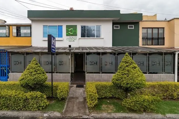 Ayenda 1072 Quality Comfort House - Dış Mekan