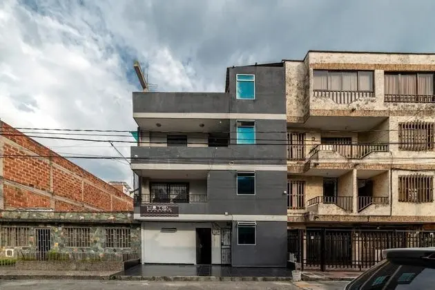 Ayenda 1225 Hotel Praga Medellin - Dış Mekan