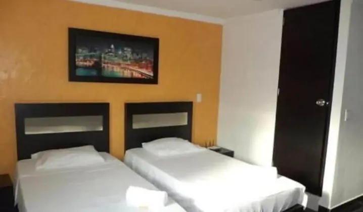 Ayenda 1225 Hotel Praga Medellin - Oda