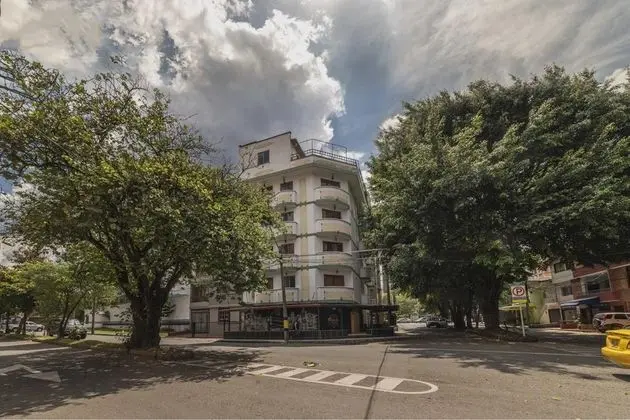 Ayenda 1228 Balcones de la 70