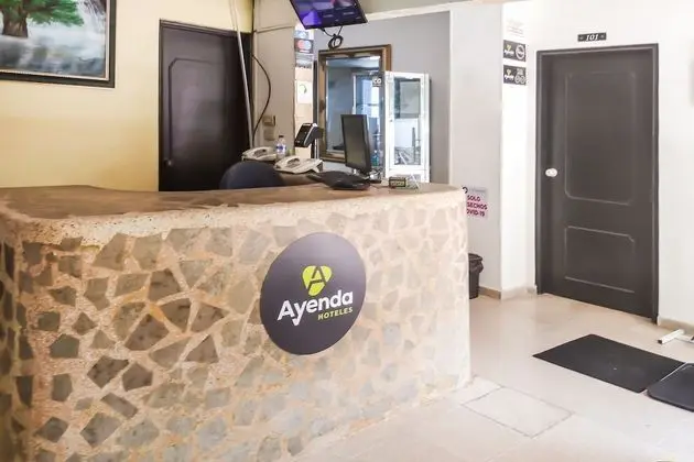 Ayenda 1622 Charmin - Lobi